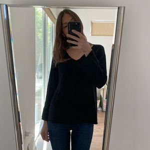 Neiman Marcus  V-neck Cashmere sweater 100% cashmere